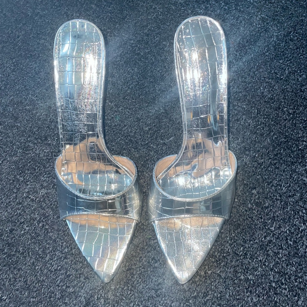 Sliver heels